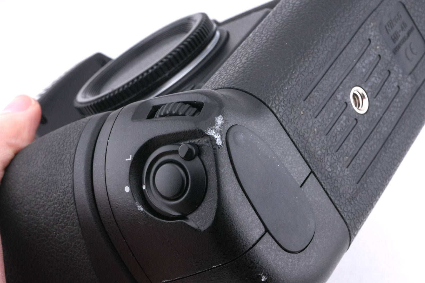 Nikon F6 + MB-40 Multi-Power Battery Pack