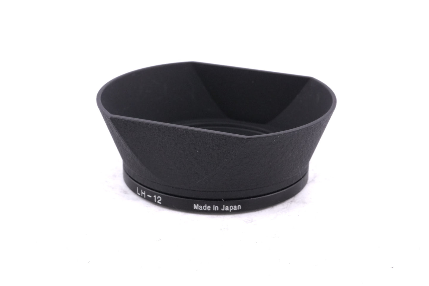 Voigtländer LH-12 Lens Hood