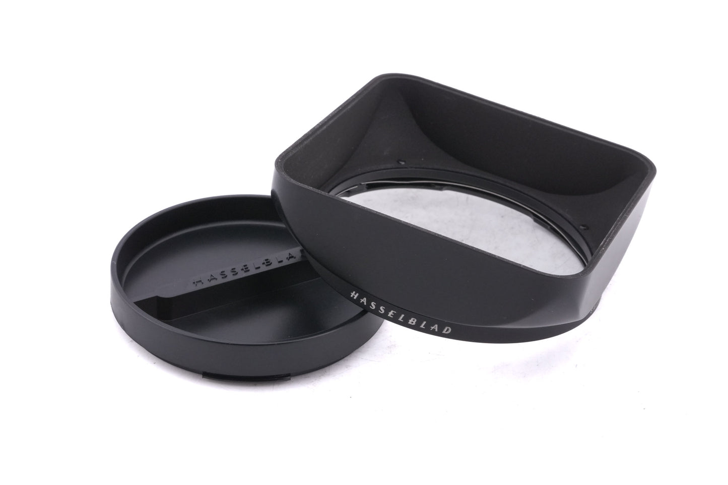 Hasselblad SWC/M (Biogon CF T*) (Type I) (Silver, 10050) + A12 Film Magazine (Silver, 30074) + SWC Viewfinder (52035/TISOC)