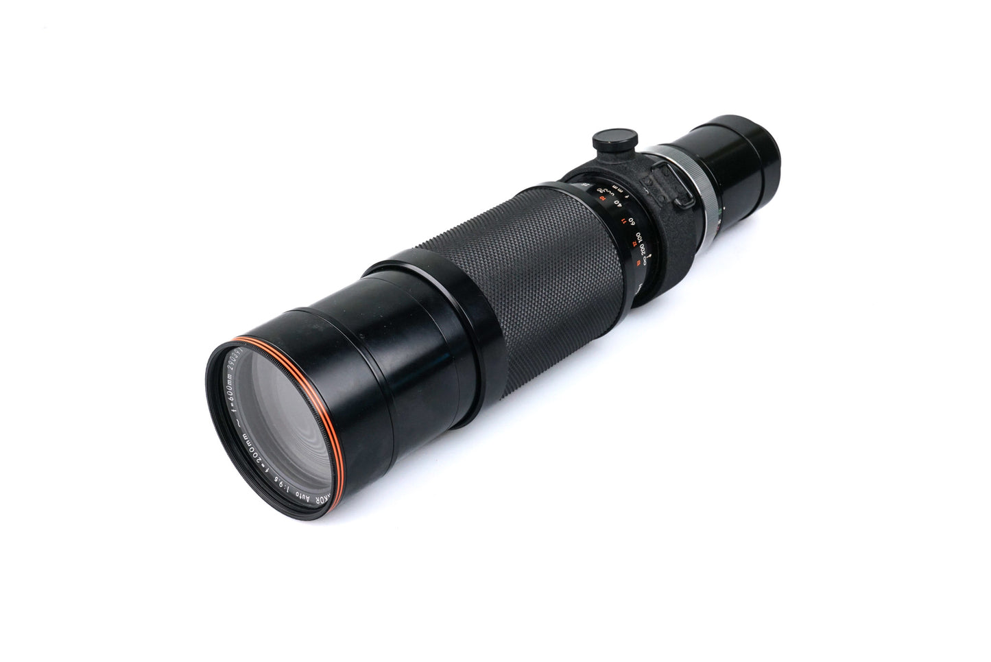 Nikon 200-600mm f9.5 Zoom-Nikkor Auto Pre-AI - Lens