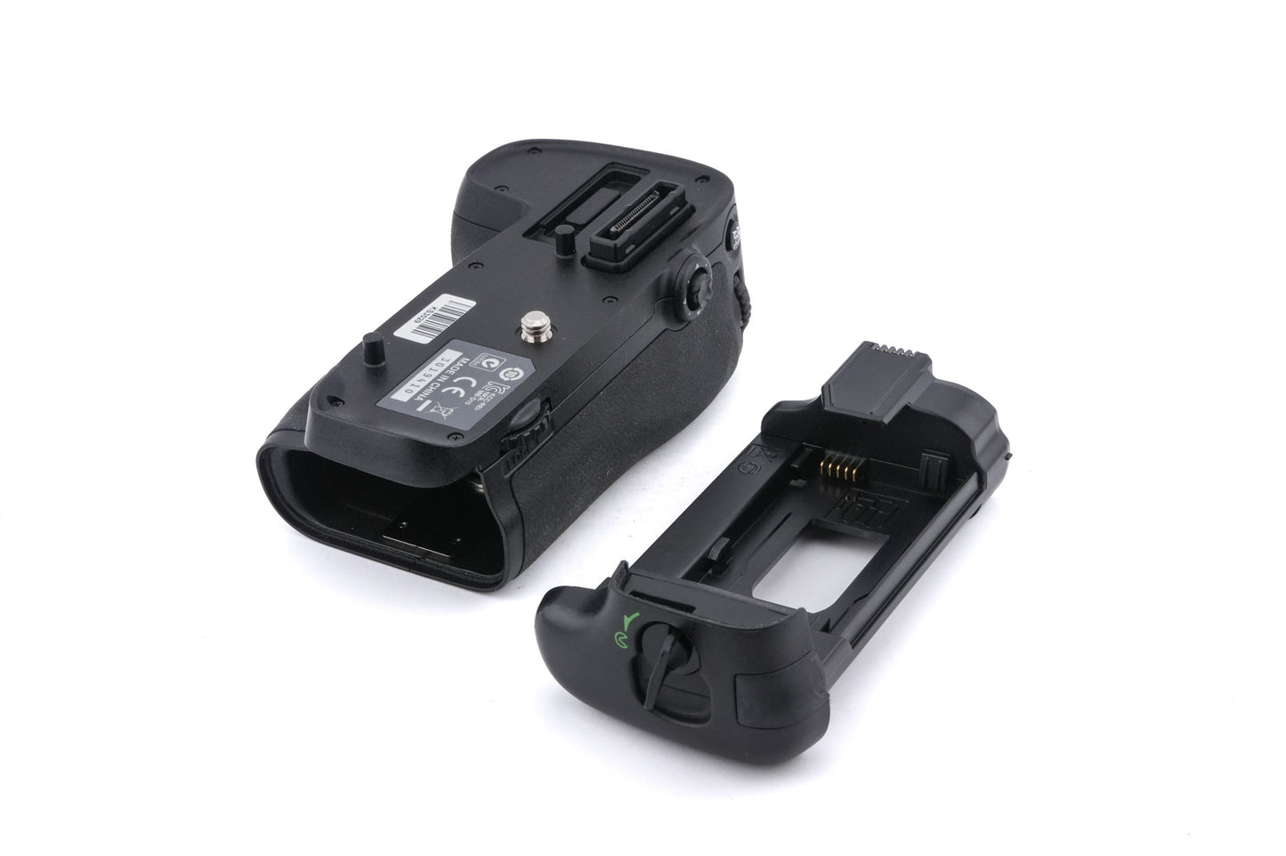 Nikon MB-D15 Multi-Power Battery Pack