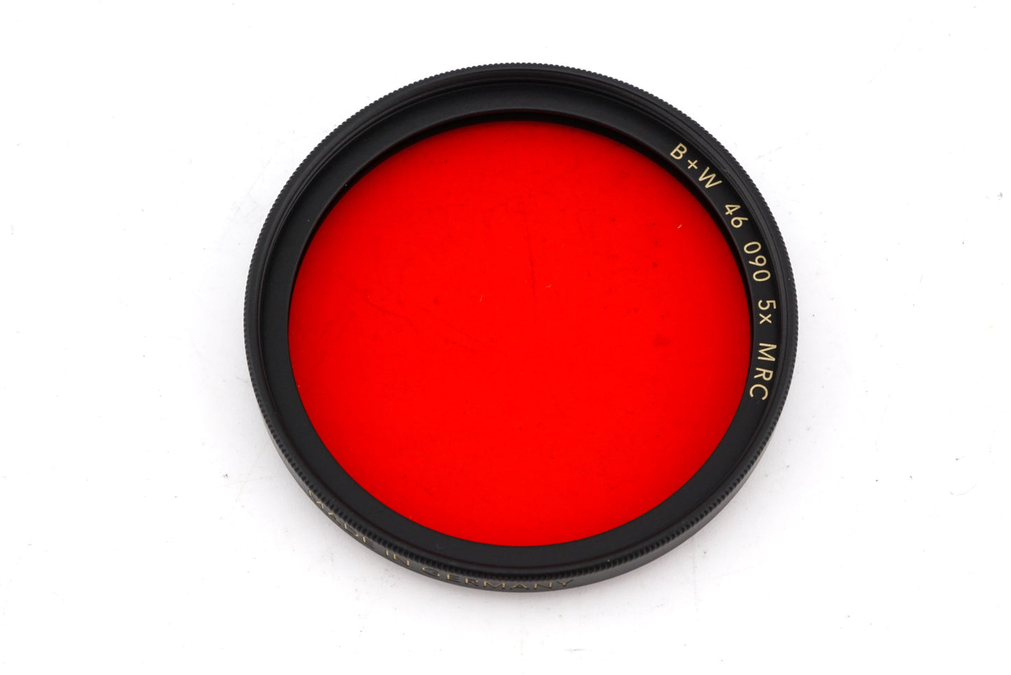 B+W 46mm Light Red Filter 590 MRC 090 - Accessory