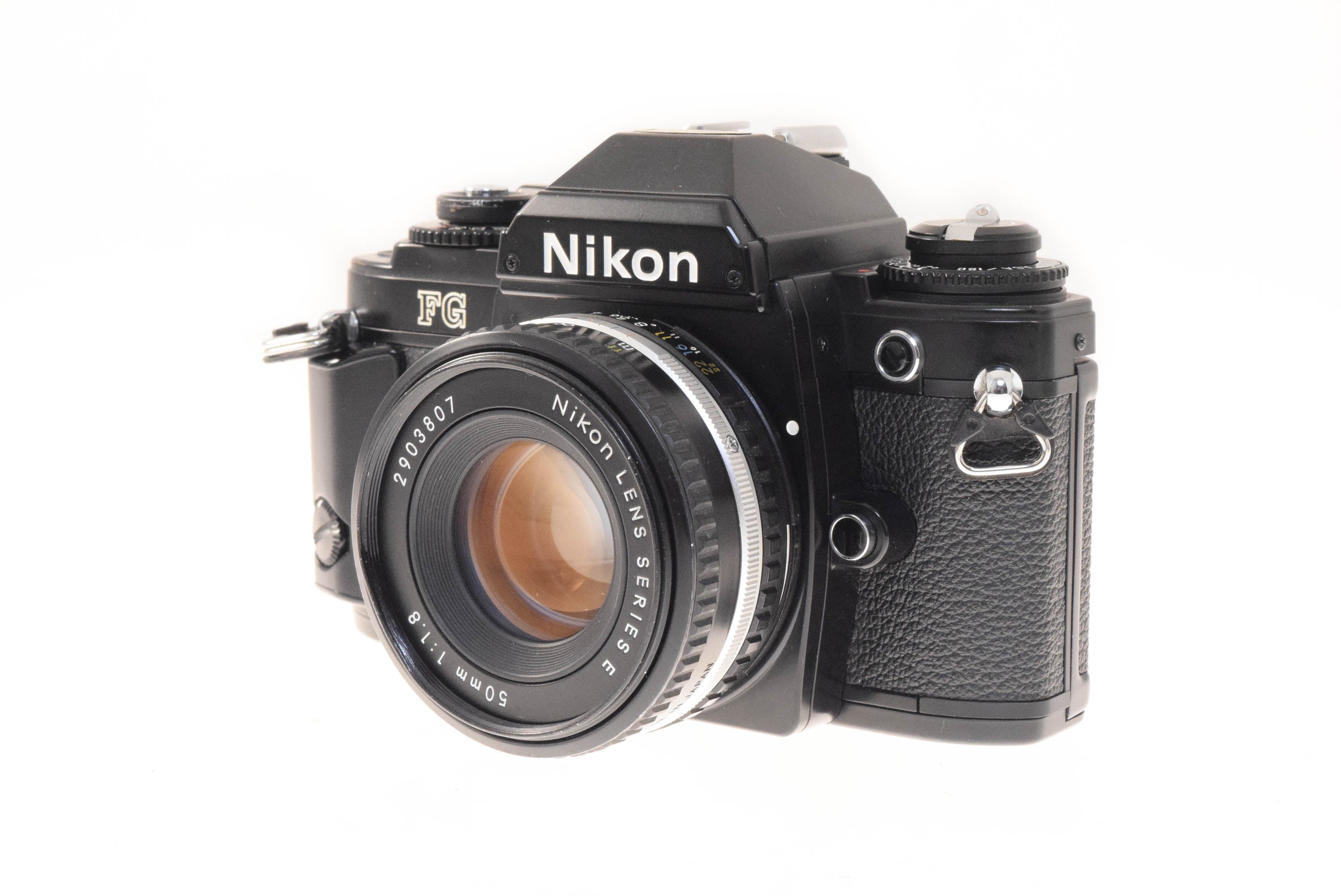 Nikon FG + 50mm f1.8 Series E – Kamerastore