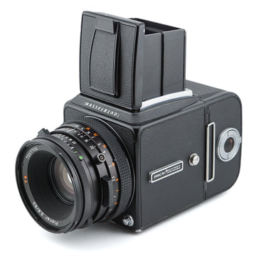 Hasselblad 500C/M + A12 Film Magazine (30147 Black) + 80mm f2.8 Planar T* CF + Waist Level Finder (New / 42323 Black)