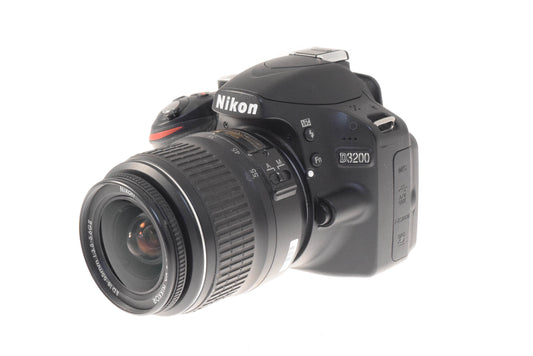 Nikon D3200 + 18-55mm f3.5-5.6 AF-S Nikkor G ED II