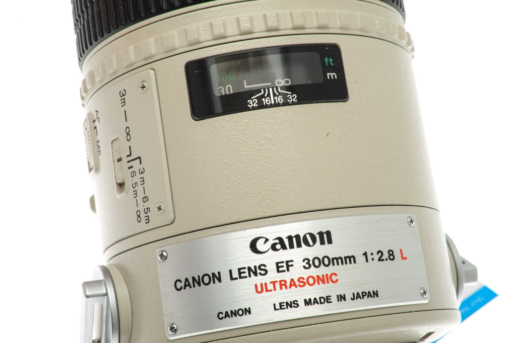 CANON EF 300mm F2.8 L IS USM - レンズ(単焦点)