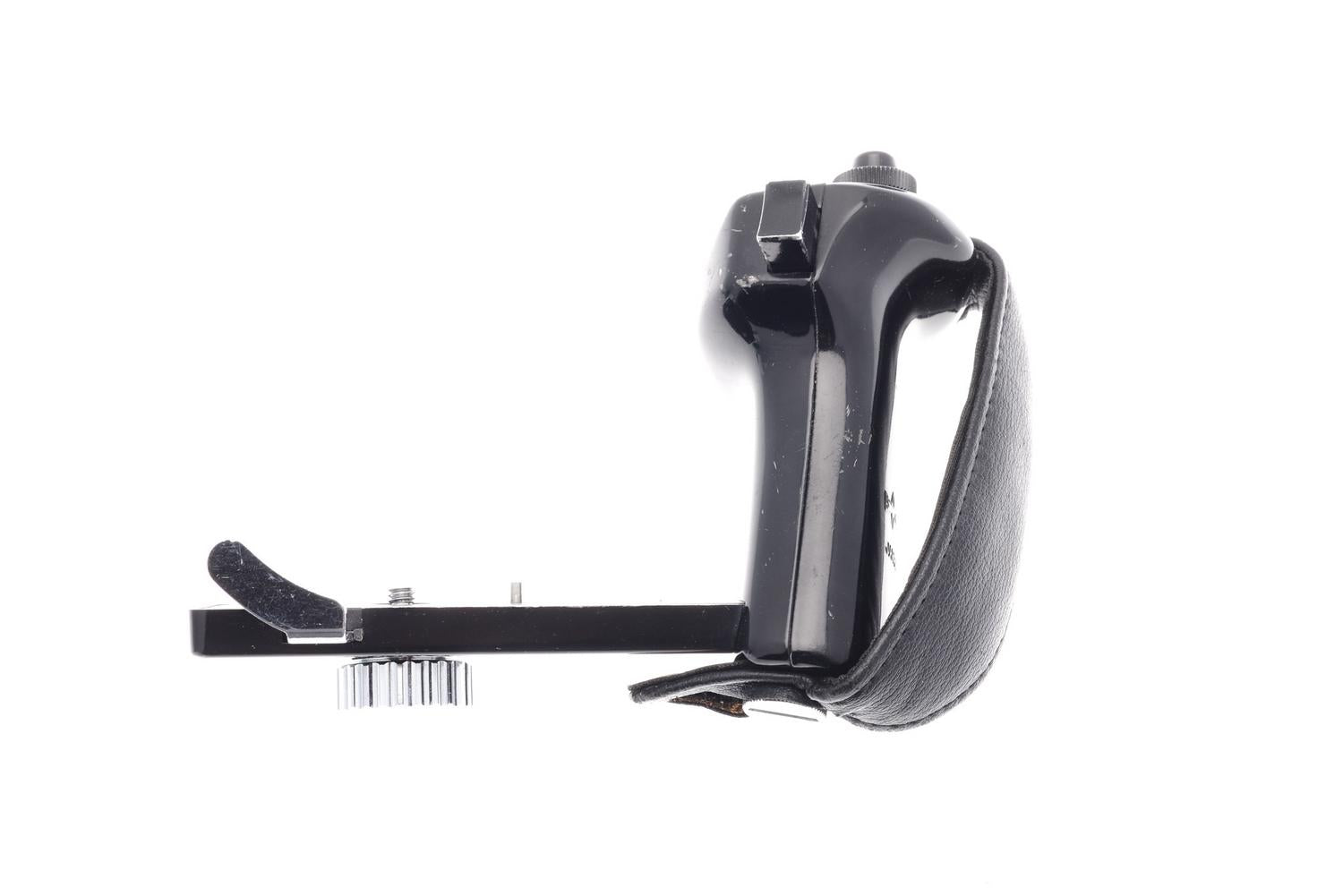 Mamiya-Left_20Hand_20Grip-nwwl