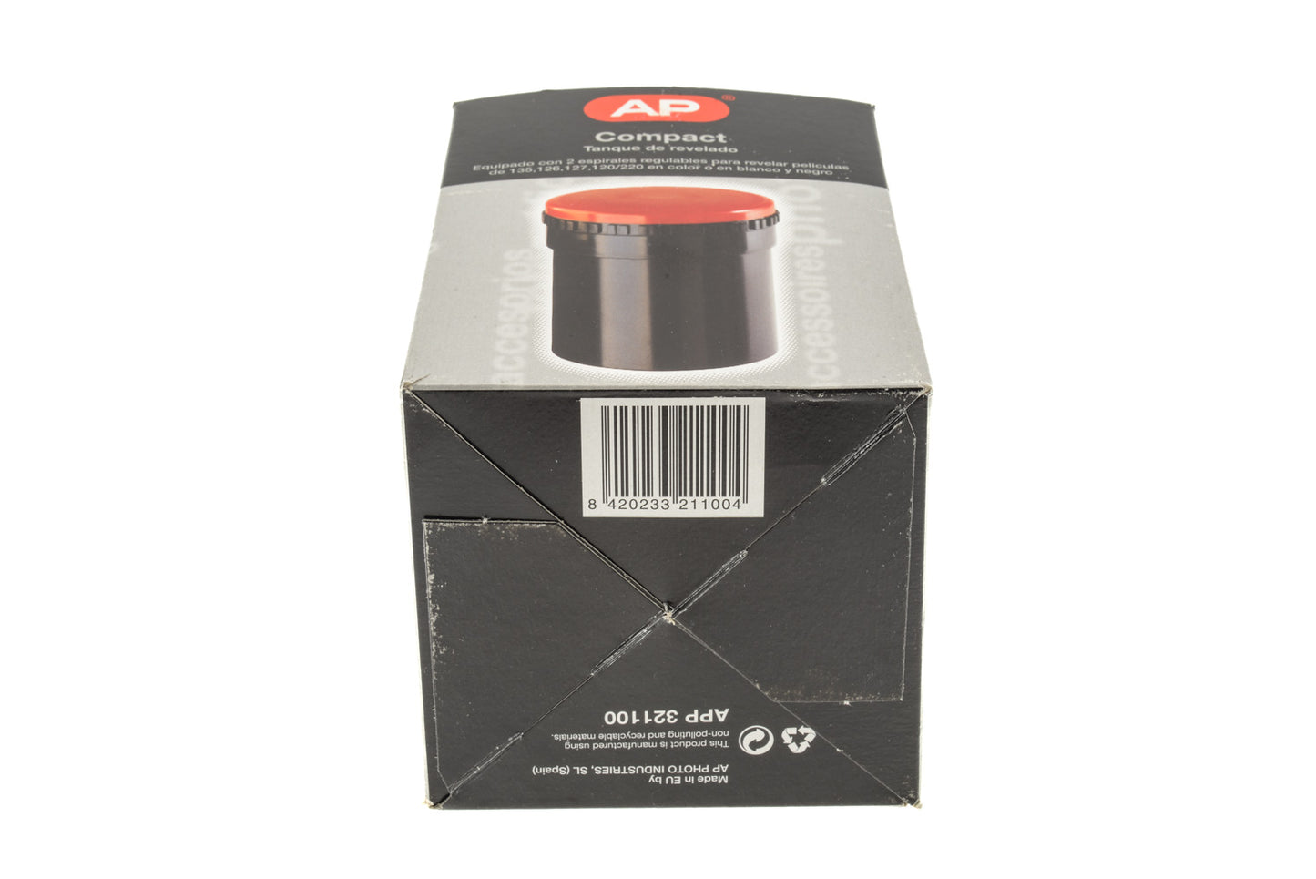 A plastic developing tank with 2 adjustable reels.