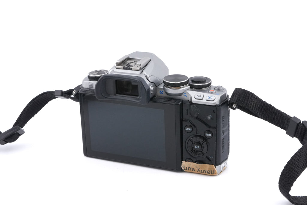 Olympus OM-D E-M10