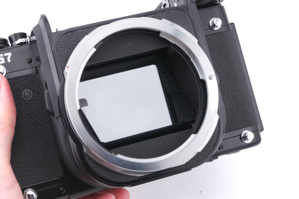 Pentax 67 + TTL Pentaprism Finder (6x7 / 67)