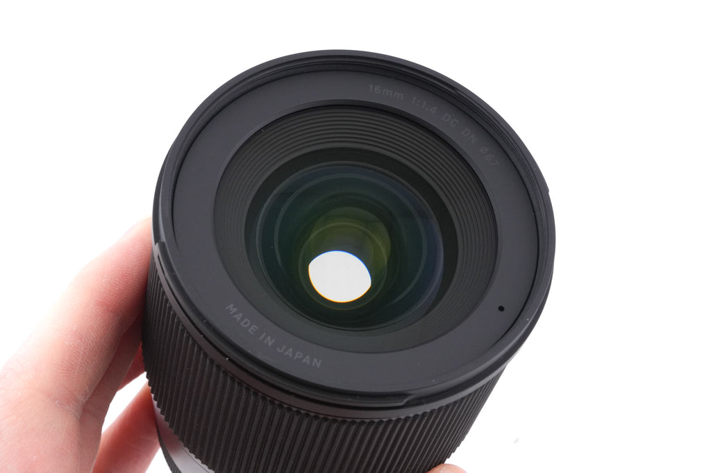 Sigma 16mm f1.4 DC DN Contemporary (017)