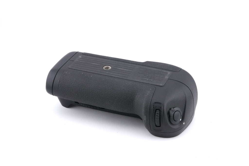Nikon MB-D12 Multi Power Battery Pack