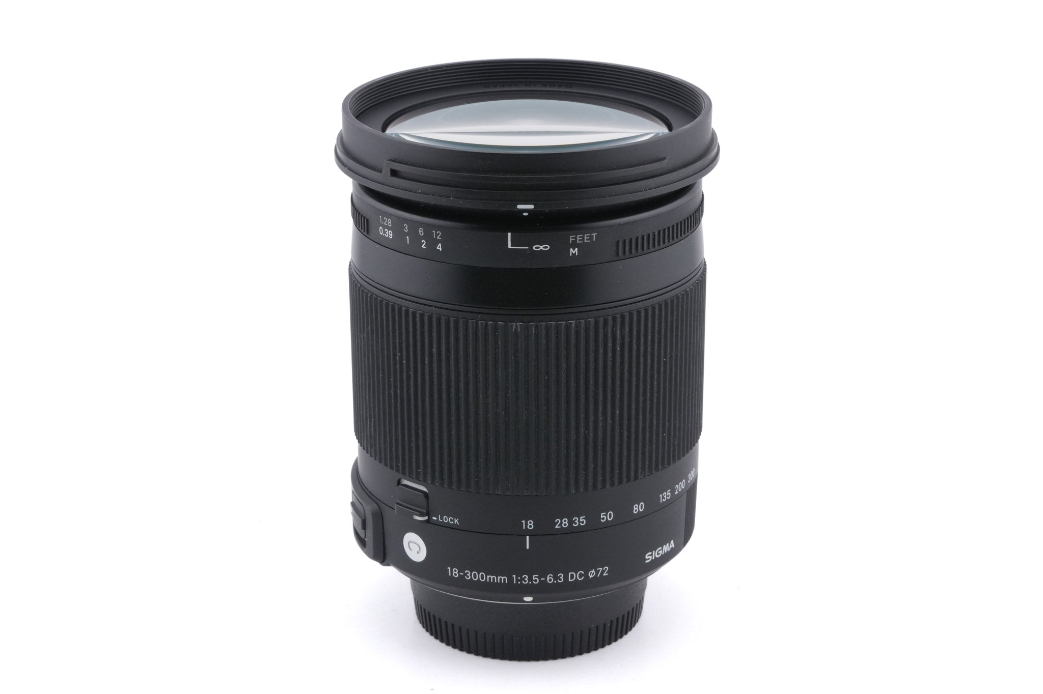Sigma 18-300mm f3.5-6.3 C DC OS HSM