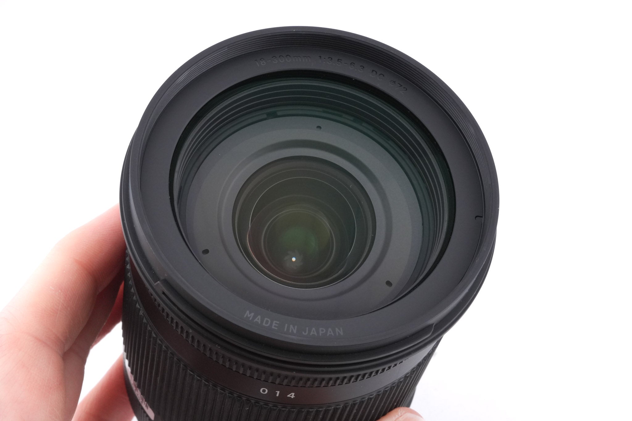 Sigma 18-300mm f3.5-6.3 C DC OS HSM