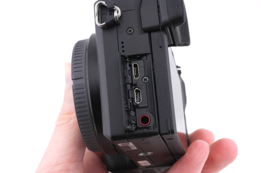 Sony A6400