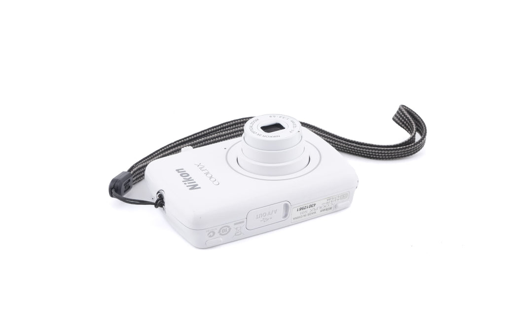 Nikon Coolpix S01
