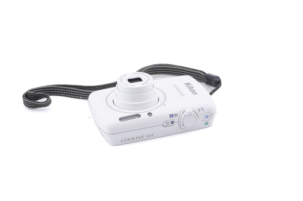 Nikon Coolpix S01