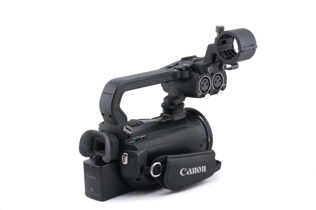 Canon XA10