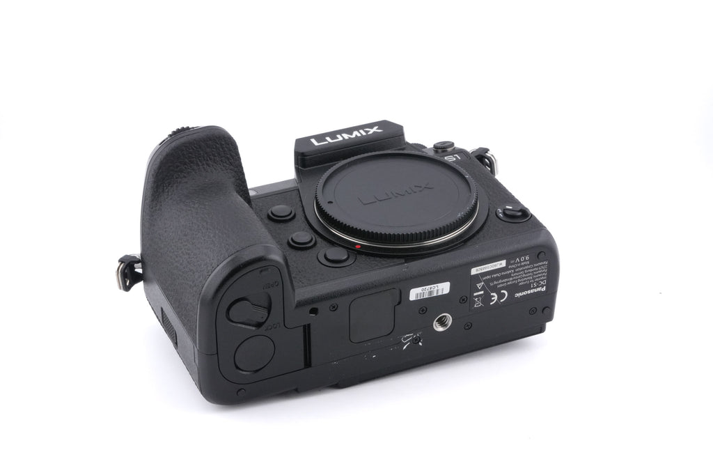 Panasonic Lumix DC-S1