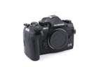 Olympus OM-D E-M1 Mark III + FL-LM3 Flash