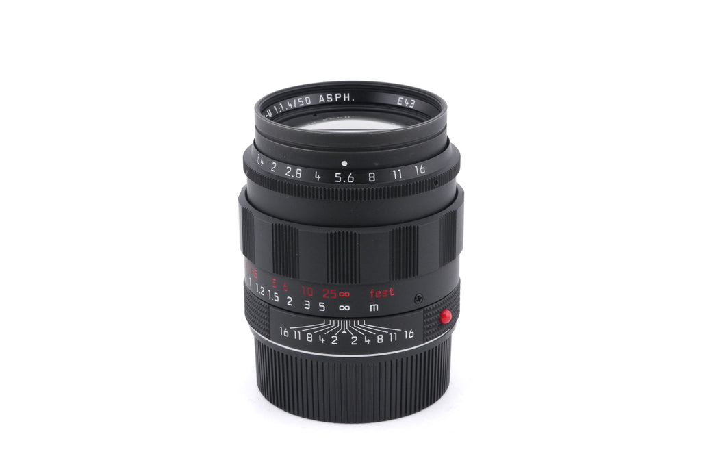 Leica 50mm f1.4 Summilux-M ASPH. (Black Chrome, 11688 / 11715)