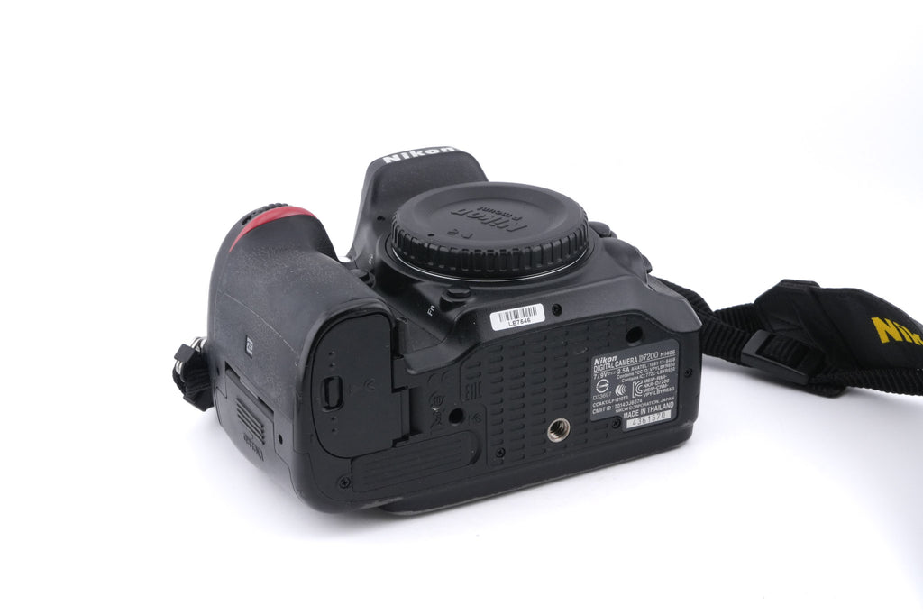 Nikon D7200