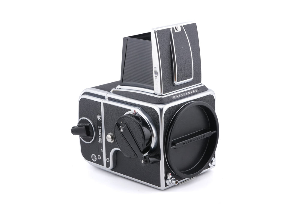 Hasselblad 500C/M (Silver, 10026) + Standard Focusing Screen (42161) + Waist Level Finder (Old / Silver, 42021) + A12 Film Magazine (Silver, 30074) + Rapid Winding Crank (Black / 44032)