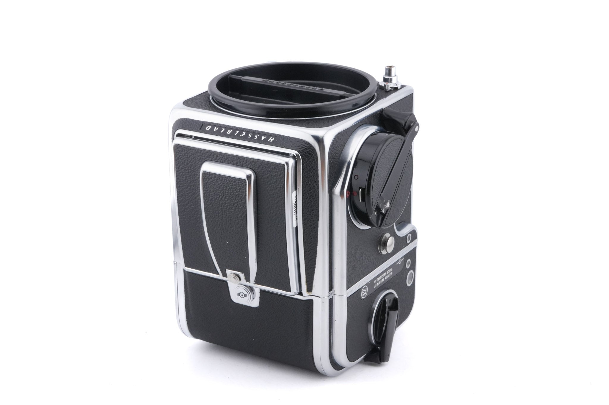 Hasselblad 500C/M (Silver, 10026) + Standard Focusing Screen (42161) + Waist Level Finder (Old / Silver, 42021) + A12 Film Magazine (Silver, 30074) + Rapid Winding Crank (Black / 44032)