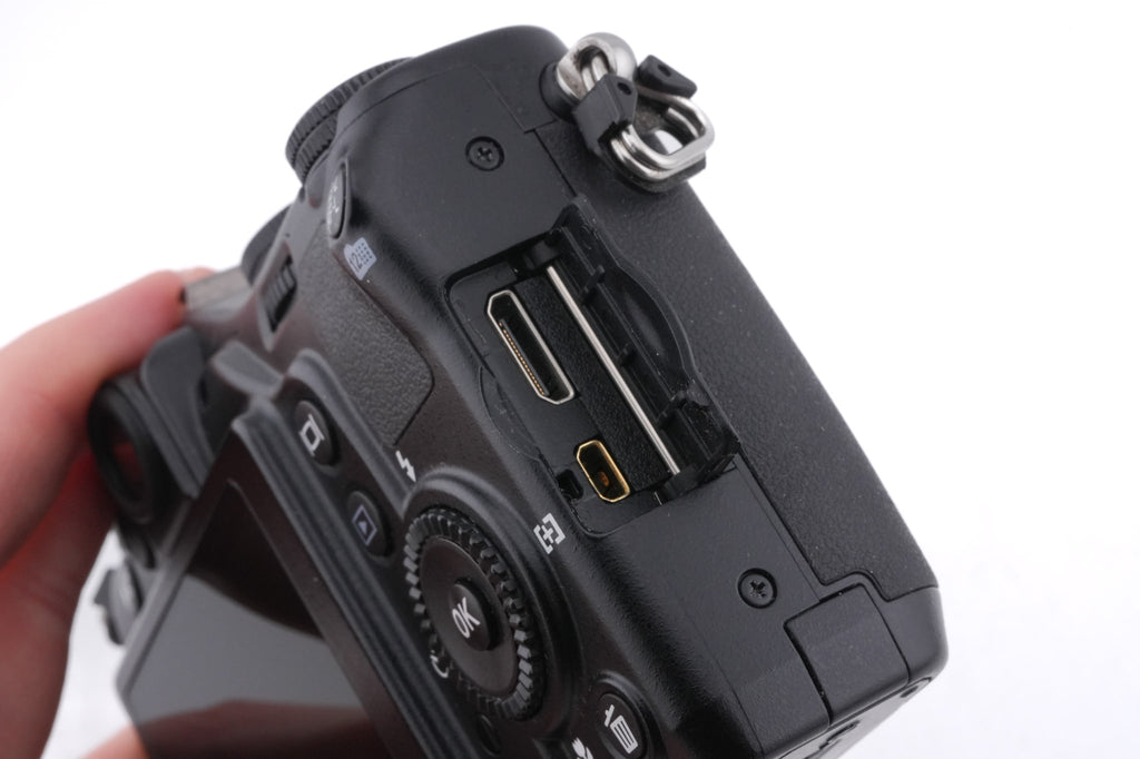 Nikon Coolpix P7000