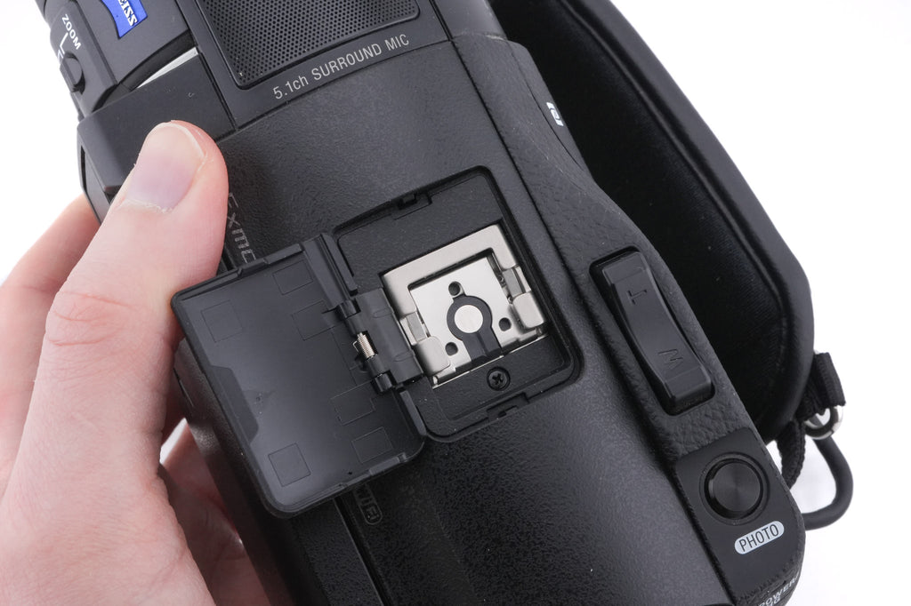 Sony Handycam HDR-AX100