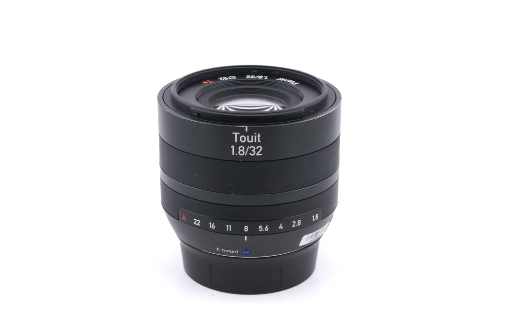 Carl Zeiss 32mm f1.8 Planar T* Touit
