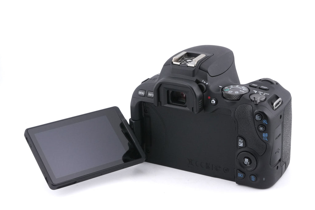 Canon EOS 200D