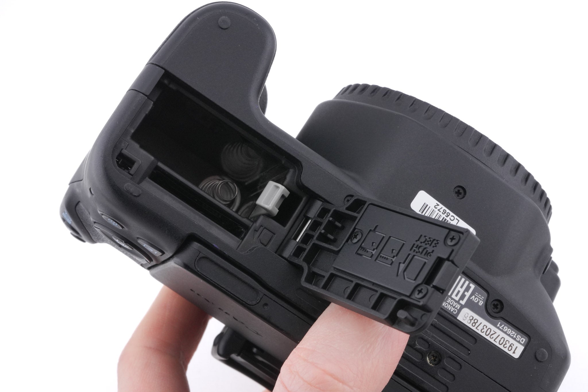 Canon EOS 200D