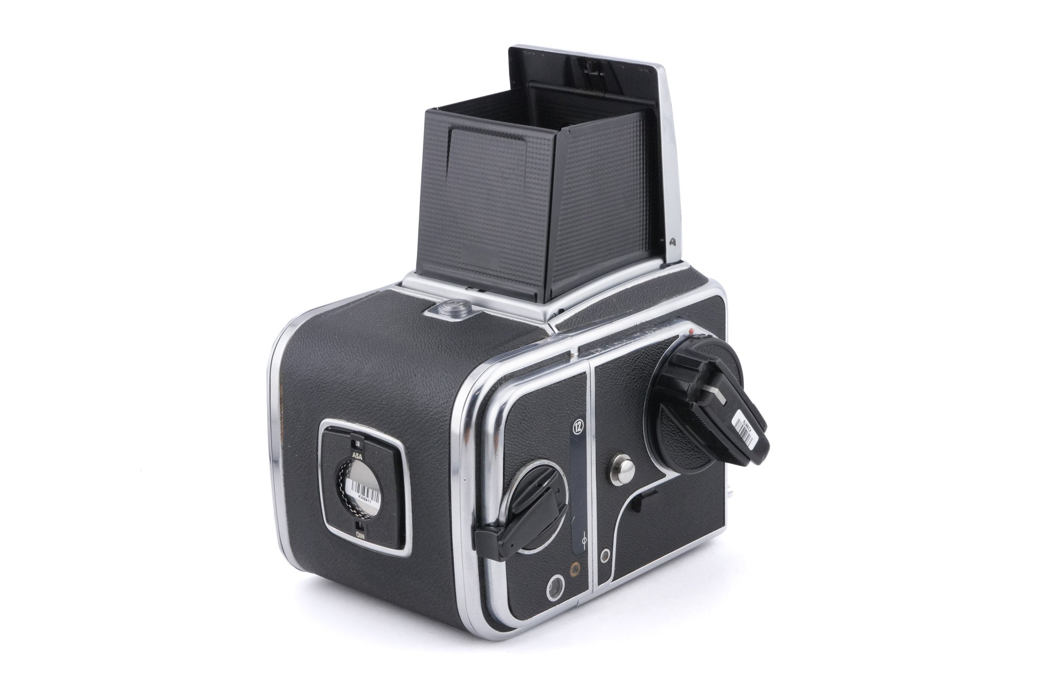 Hasselblad 500C/M (Silver, 10026) + Waist Level Finder (Old / Silver, 42021) + Rapid Winding Crank (44040) + Standard Focusing Screen (42161) + A12 Film Magazine (Silver, 30074)