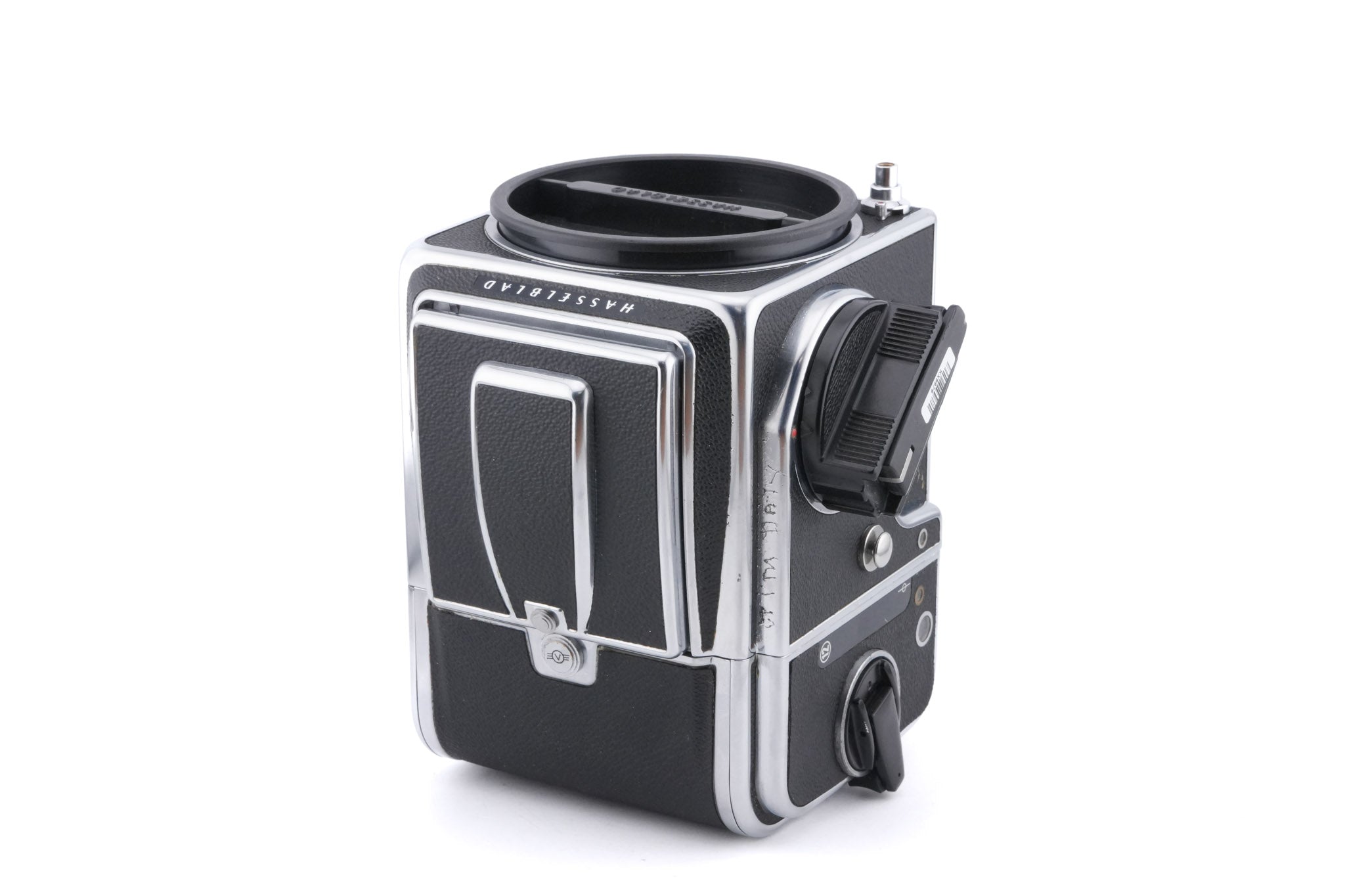 Hasselblad 500C/M (Silver, 10026) + Waist Level Finder (Old / Silver, 42021) + Rapid Winding Crank (44040) + Standard Focusing Screen (42161) + A12 Film Magazine (Silver, 30074)