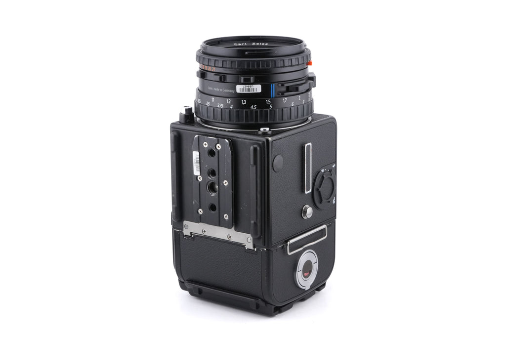 Hasselblad 503CW (Black, 10246) + Acute Matte D Standard Focusing Screen (42204) + Waist Level Finder (New / Black, 42323) + A12N Film Magazine + 80mm f2.8 Planar T* CFE (20034)