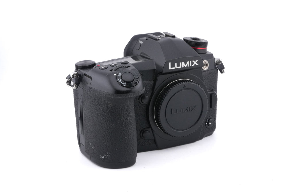 Panasonic Lumix DC-G9