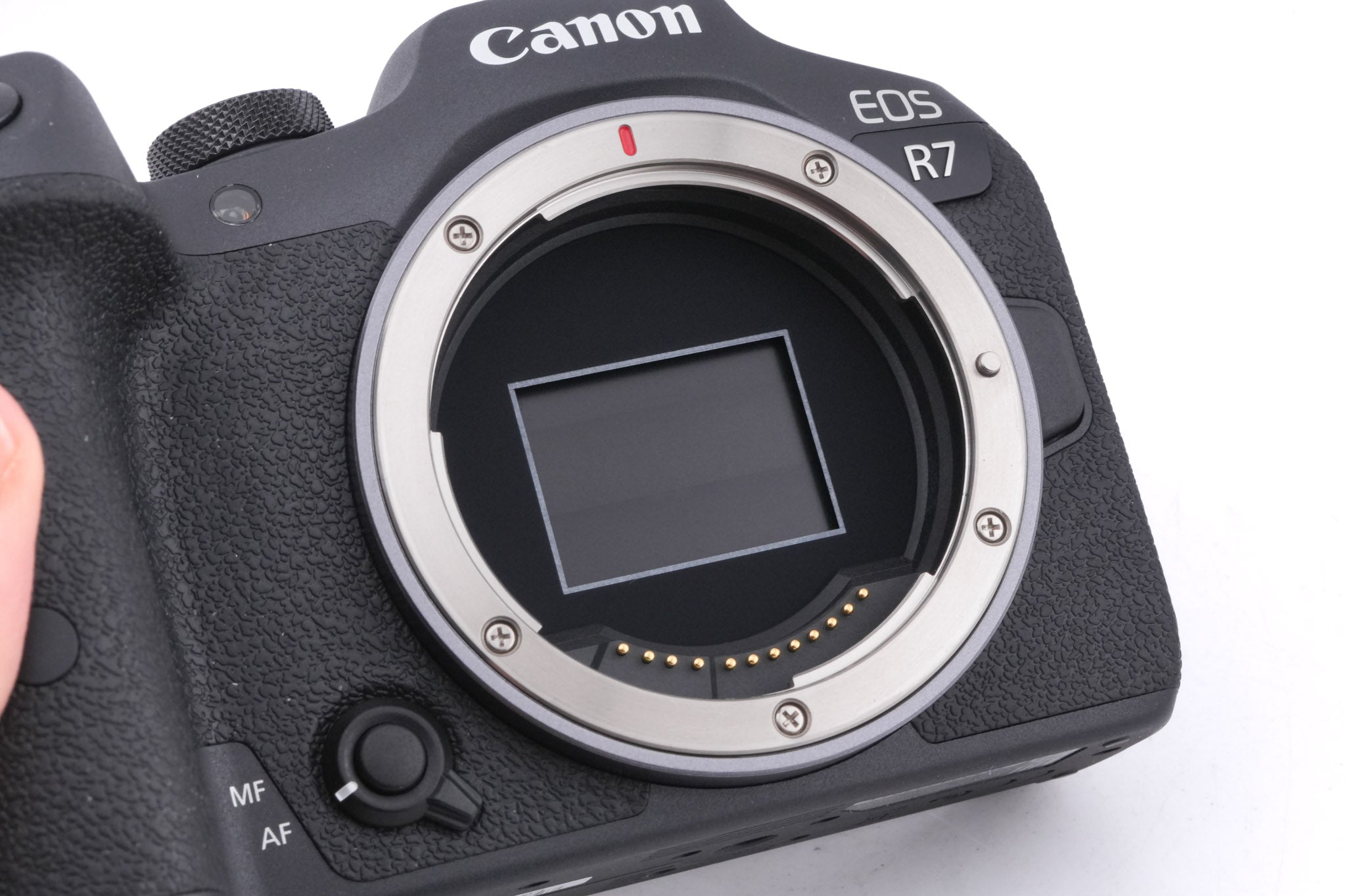 Canon EOS R7