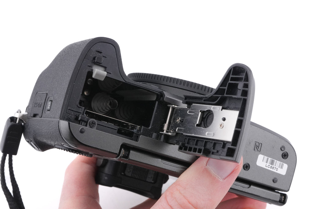 Canon EOS M5