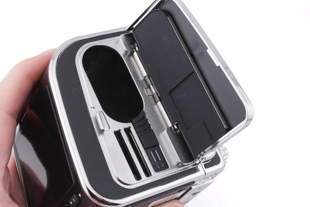 Hasselblad 907X + CFV II 50c Digital Back