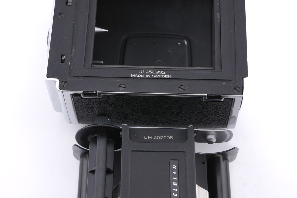 Hasselblad Super Wide C (SWC) (Silver, 10049) + A12 Film Magazine (Silver, 30074) + SWC Viewfinder (52035/TISOC)