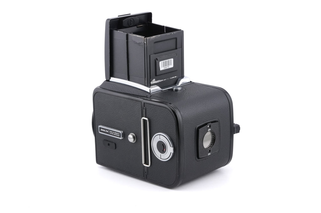 Hasselblad 500C/M (Black, 10170) + Rapid Winding Crank (44040) + A12 Film Magazine (Black, 30147) + Focusing Screen With Split-Image Rangefinder (42188) + Waist Level Finder (New / Black, 42323)