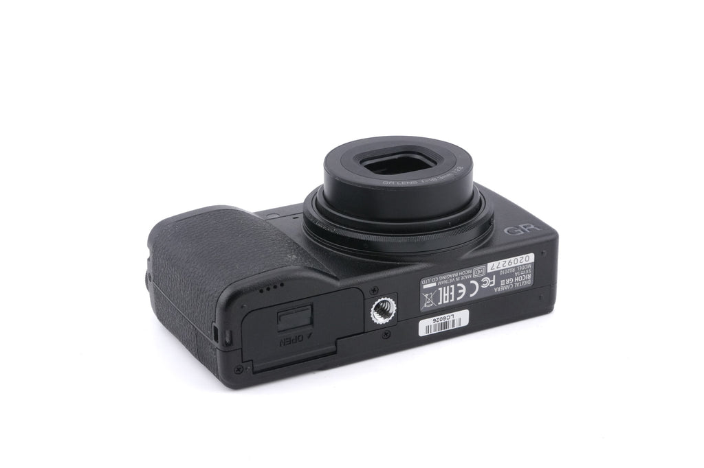 Ricoh GR III HDF