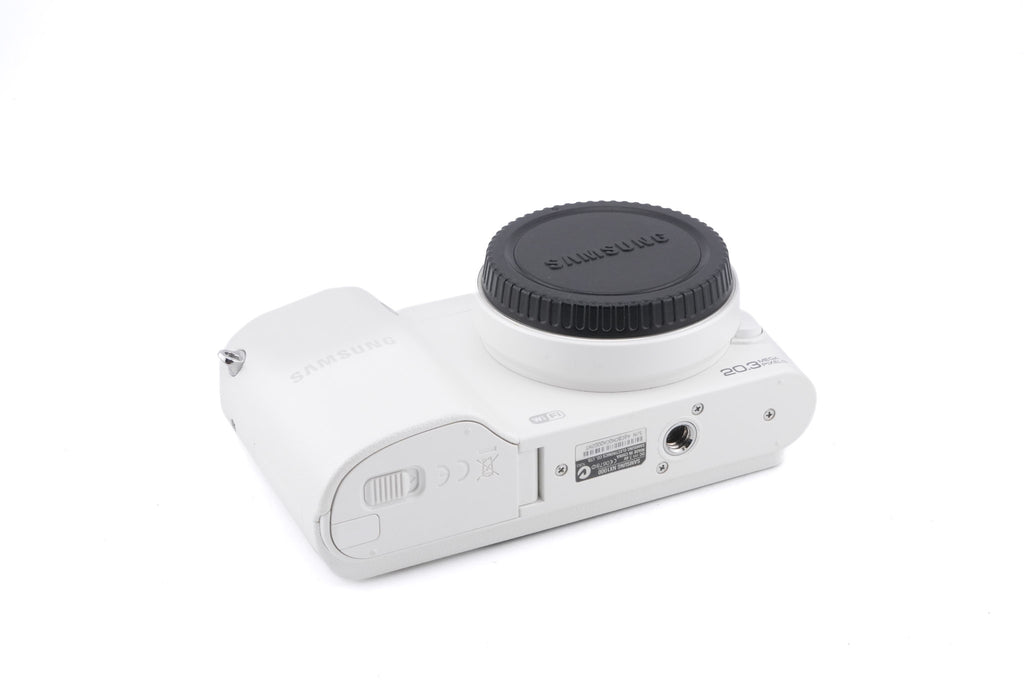 Samsung NX1000 + SEF8A Flash