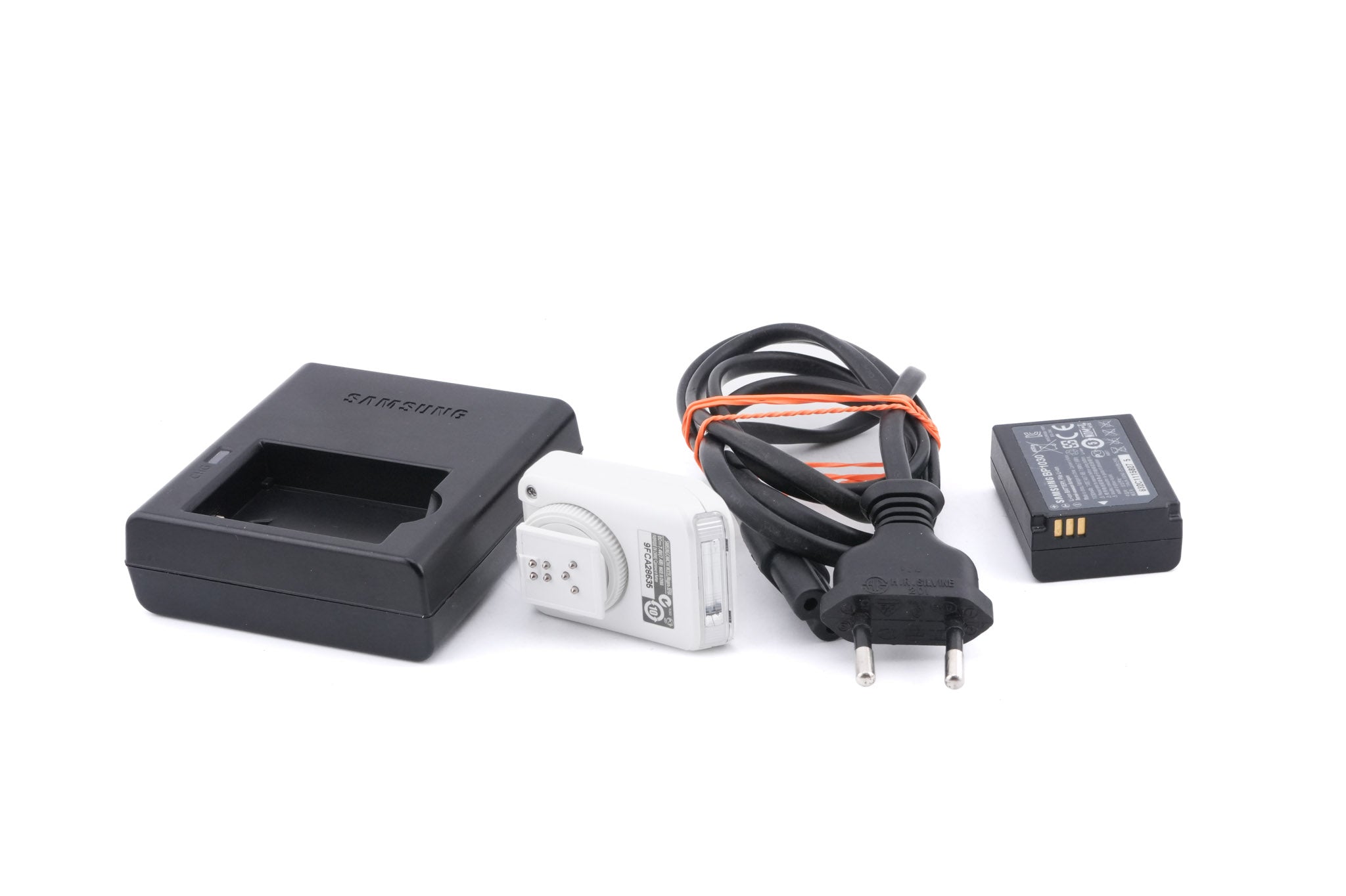 Samsung NX1000 + SEF8A Flash
