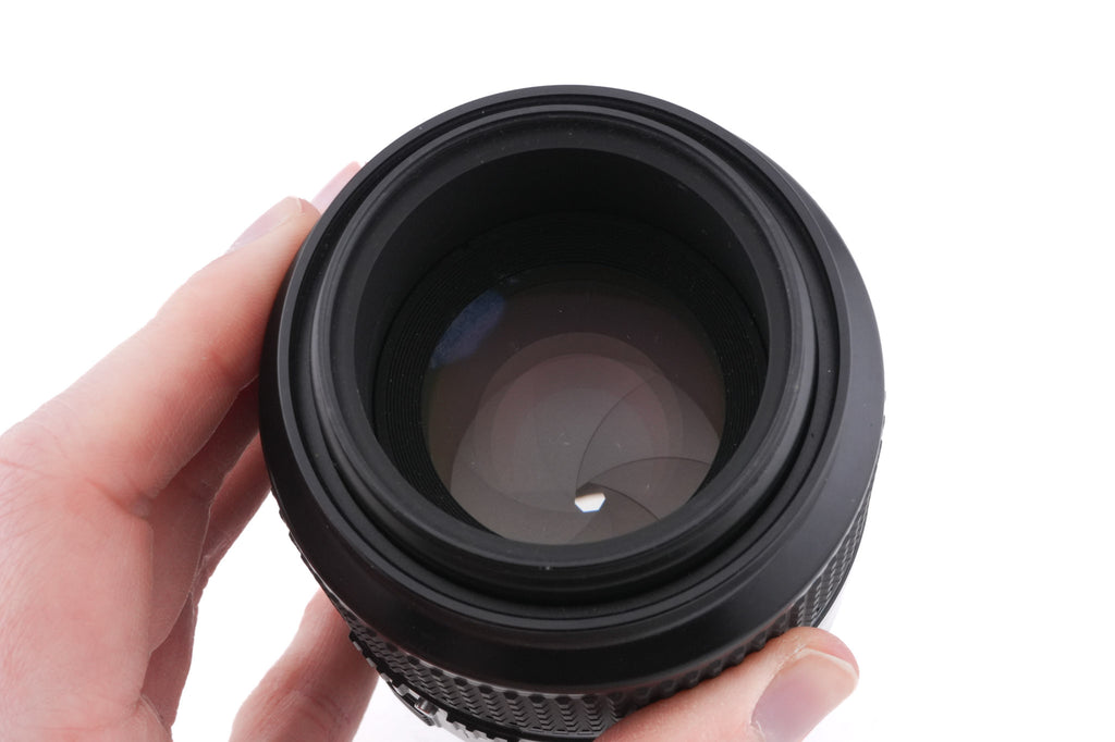 Nikon 105mm f2.8 AF Micro Nikkor