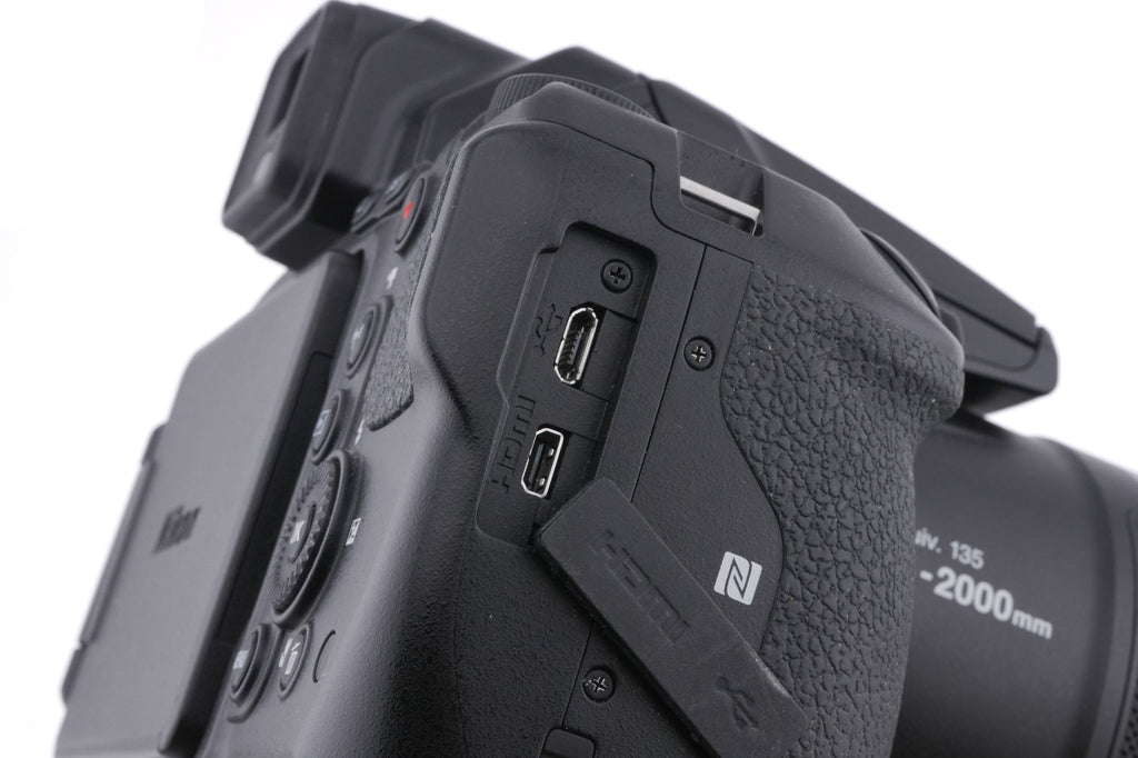 Nikon Coolpix P900