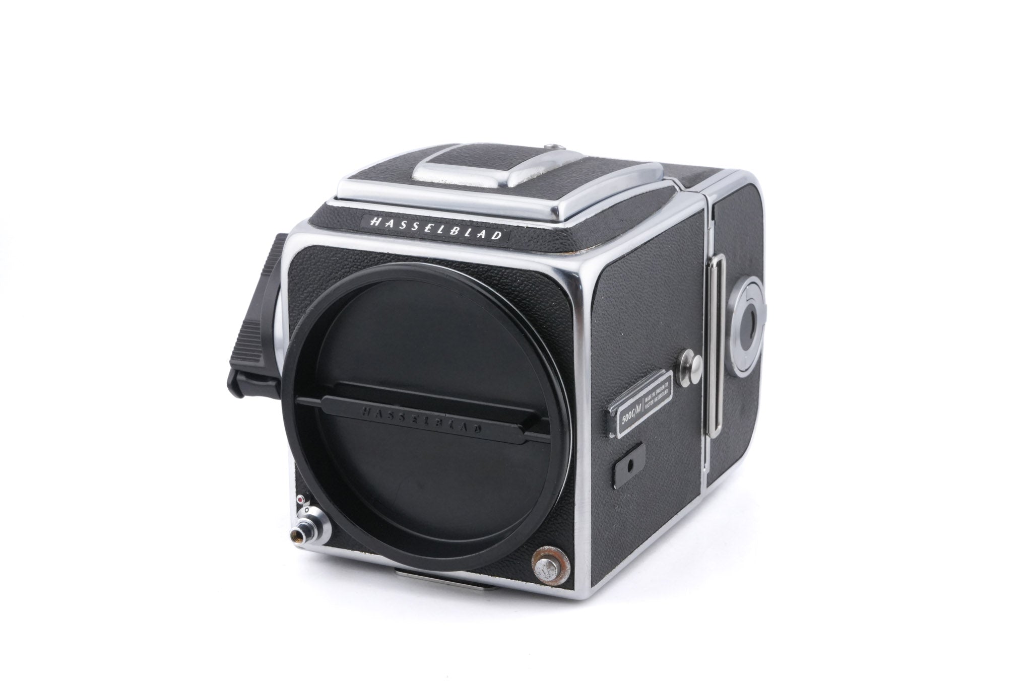 Hasselblad 500C/M (Silver, 10026) + Waist Level Finder (Old / Silver, 42021) + Rapid Winding Crank (44040) + A12 Film Magazine (Silver, 30074) + Standard Focusing Screen (42161)