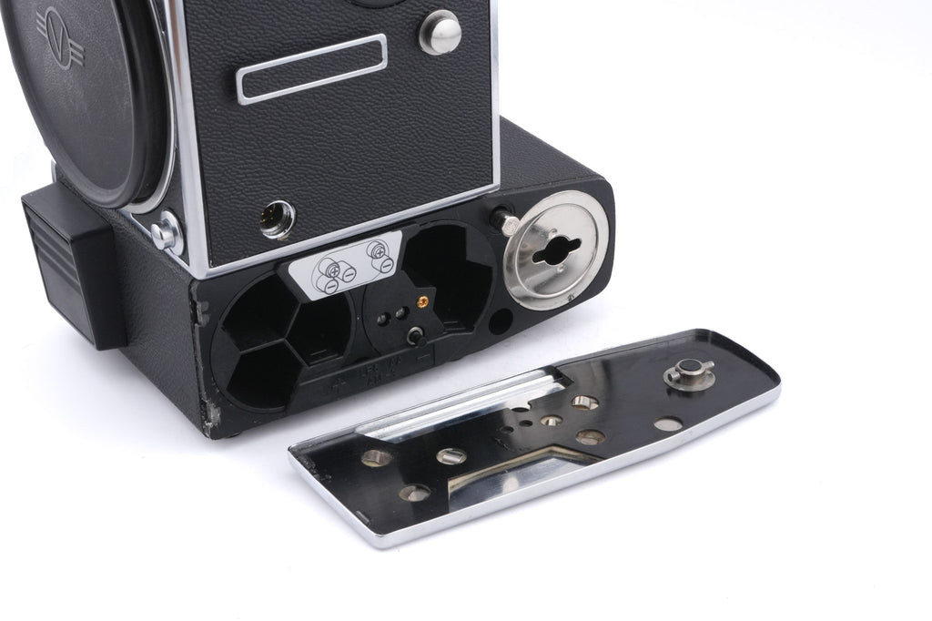 Hasselblad 553ELX (Silver, 10167) + Waist Level Finder (New / Chrome, 42315) + Standard Focusing Screen (42161)