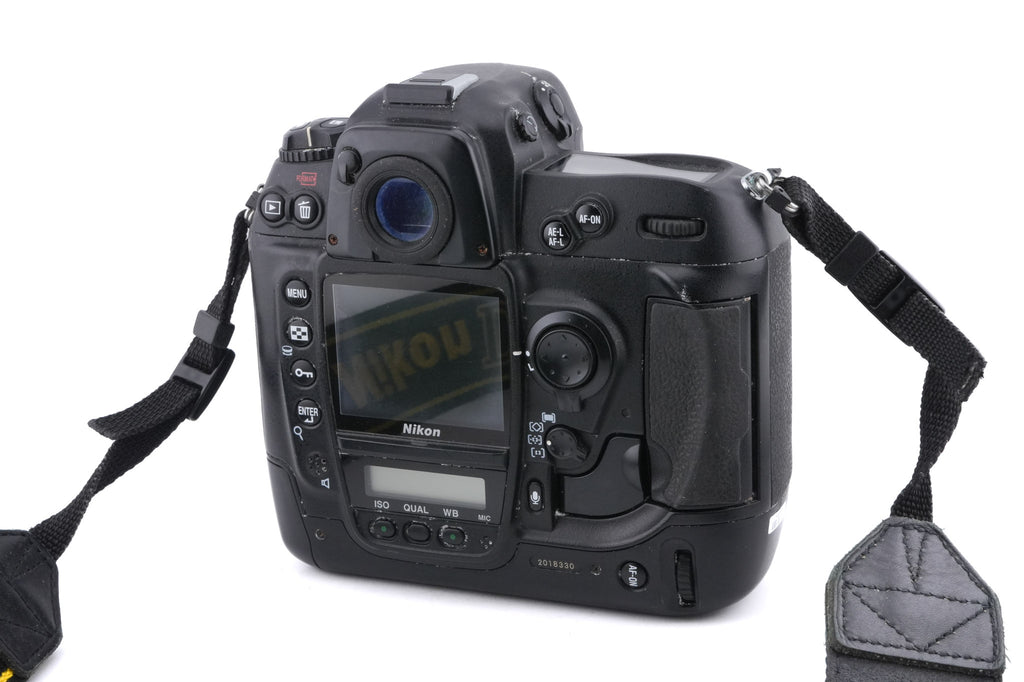 Nikon D2H